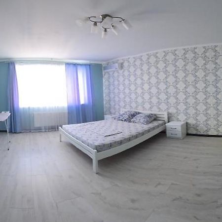Apartment On Parkovaya تشورنومورسك المظهر الخارجي الصورة